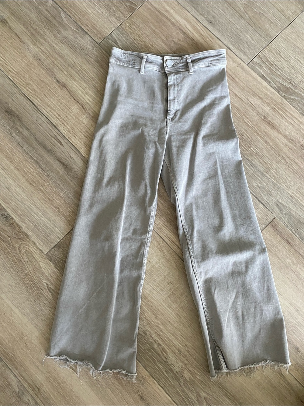 Zara Light Grey High-Rise Wide Leg Sailor Jeans Size 8